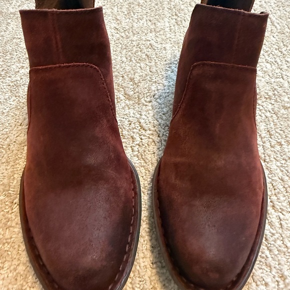Born Kerri Distressed WesternBurgundy Suede Ankle Booties Size 7.5 M Pre-Owned - Picture 3 of 16